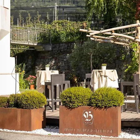 Burggraeflerhof מלון 4*