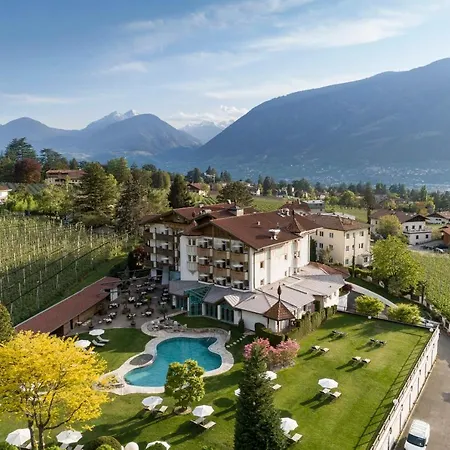 Burggraeflerhof 4*