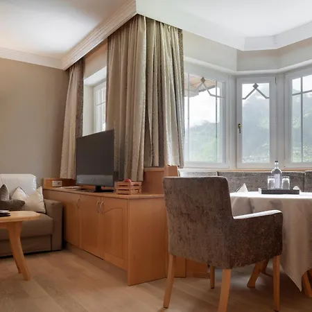 Ξενοδοχείο Burggraeflerhof 4*