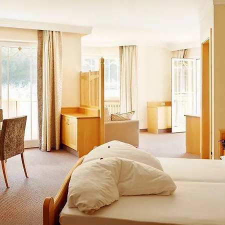 Burggraeflerhof 4*