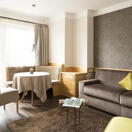 Burggräflerhof Hotell 4*